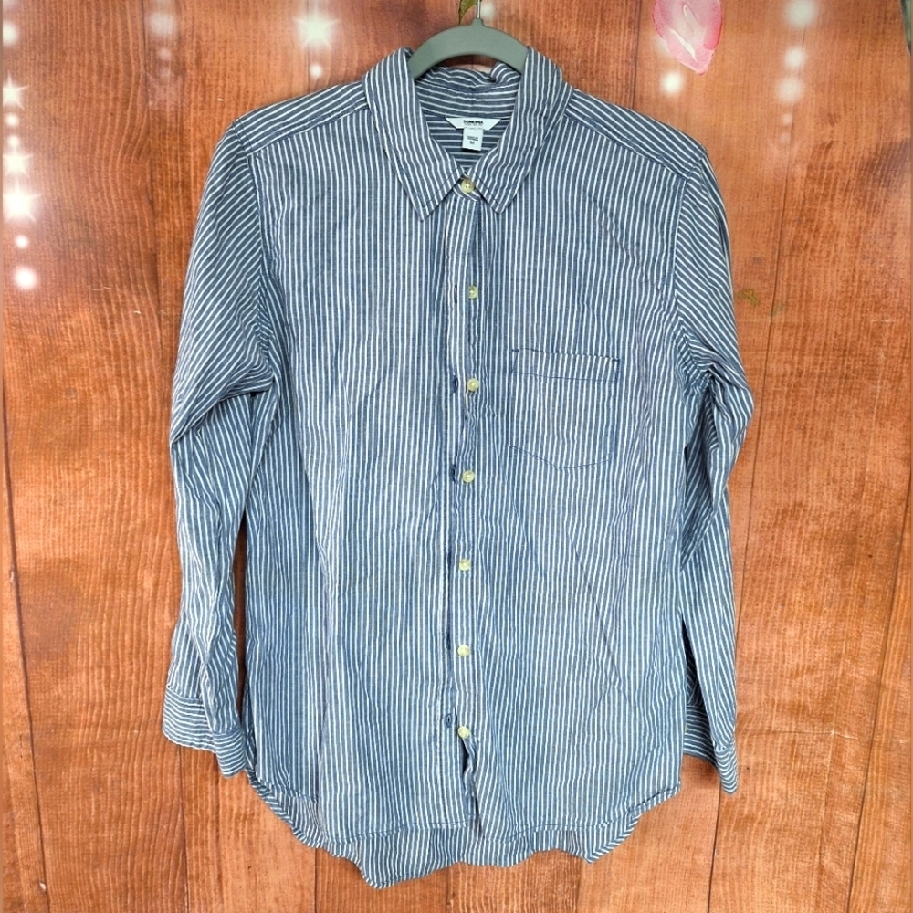 SONOMA SIZE MEDIUM STRIPED BUTTON DOWN TOP